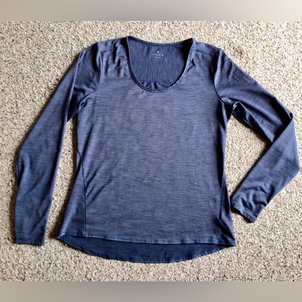 Athleta Chi Long Sleeve Blue L Large Top Unstinkable Wicking SPF UPF 30 T Shirt